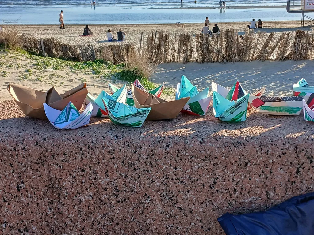 LANZAMIENTO EN PLAYA RAMIREZ, LAUNCH AT RAMIREZ BEACH